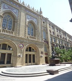 Баку.080