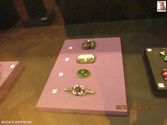brochi_124_small.jpg