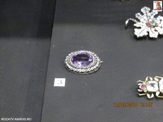 brochi_135_small.jpg