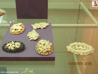 brochi_156_small.jpg