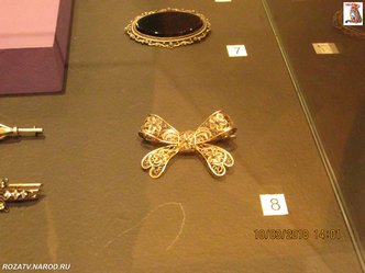 brochi_182_small.jpg
